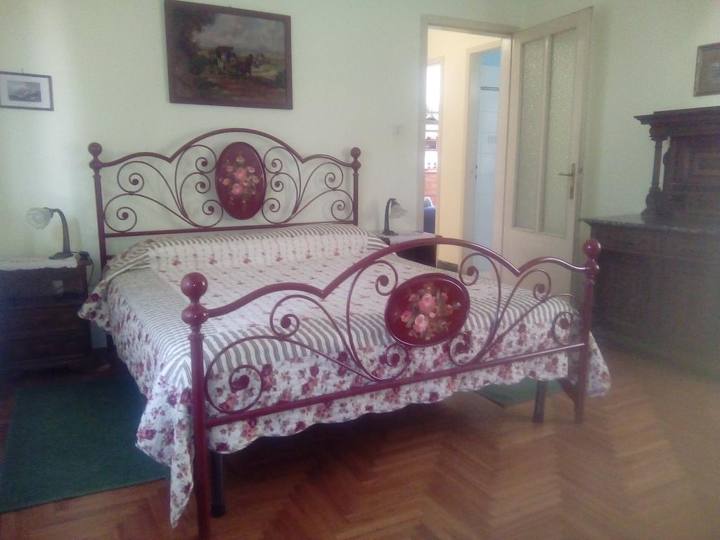 Apartament Da Nerina Cormòns Zewnętrze zdjęcie